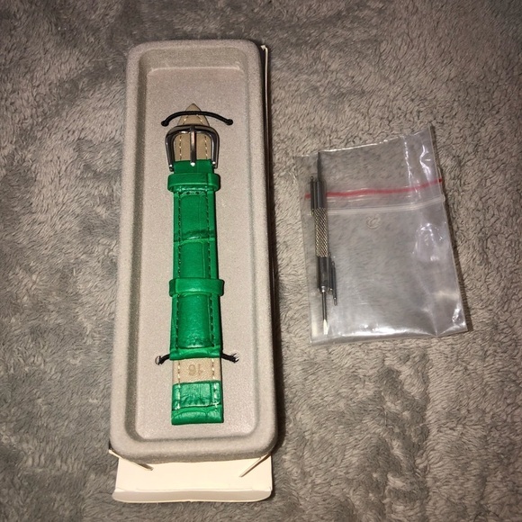 GREEN Leather Croc Grain Embossed Watch Strap Replacement - Picture 2 of 4